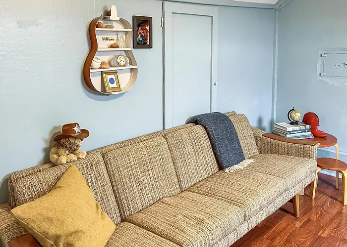 3 Bedroom Awesome In * Farsund