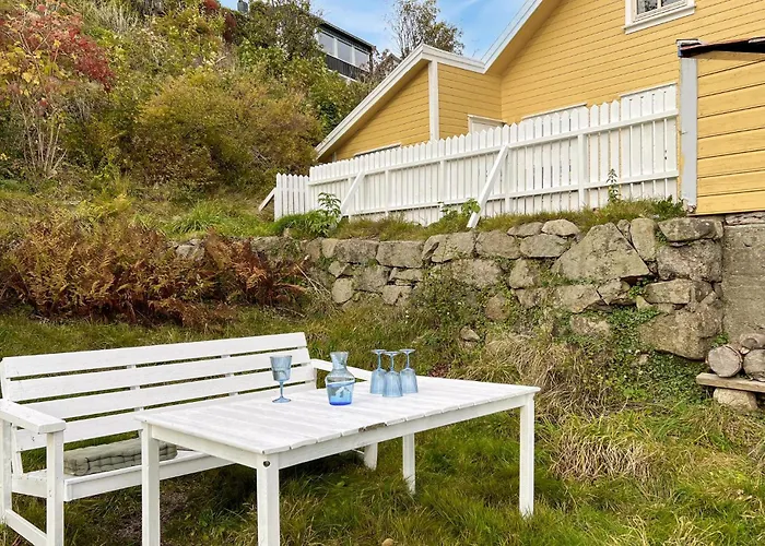 3 Bedroom Awesome In Farsund