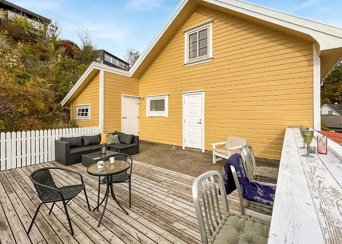 3 Bedroom Awesome In Casa vacanze Farsund
